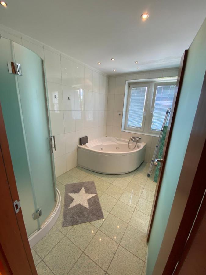 Appartement Apartma Berk à Ljubljana Extérieur photo